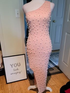 Chico Small One-Shoulder Pink Pearl-Embellished Bodycon Dress